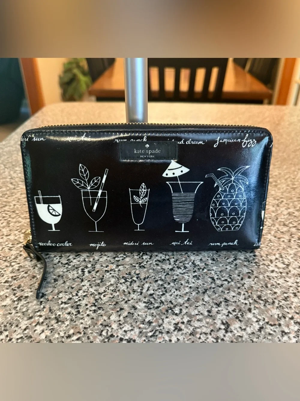 Kate Spade New York zip-around wallet 